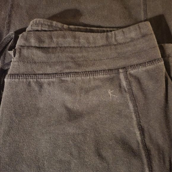 Women's Pants - Picture 4 of 4